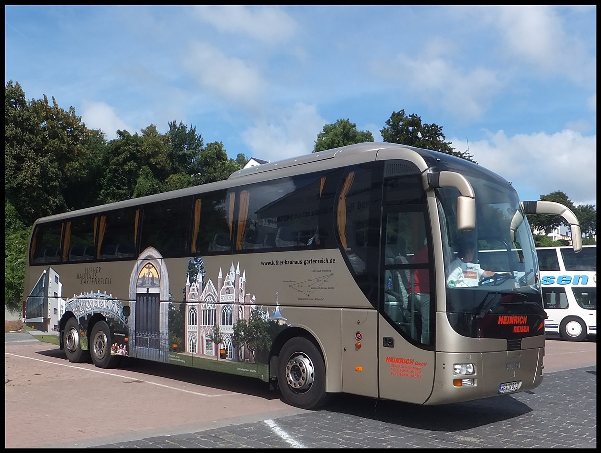 MAN Lion's Coach von Heinrich-Reisen aus Deutschland im Stadthafen Sassnitz.