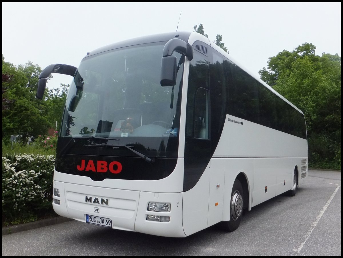 MAN Lion's Coach von Jabo aus Deutschland in Bergen.