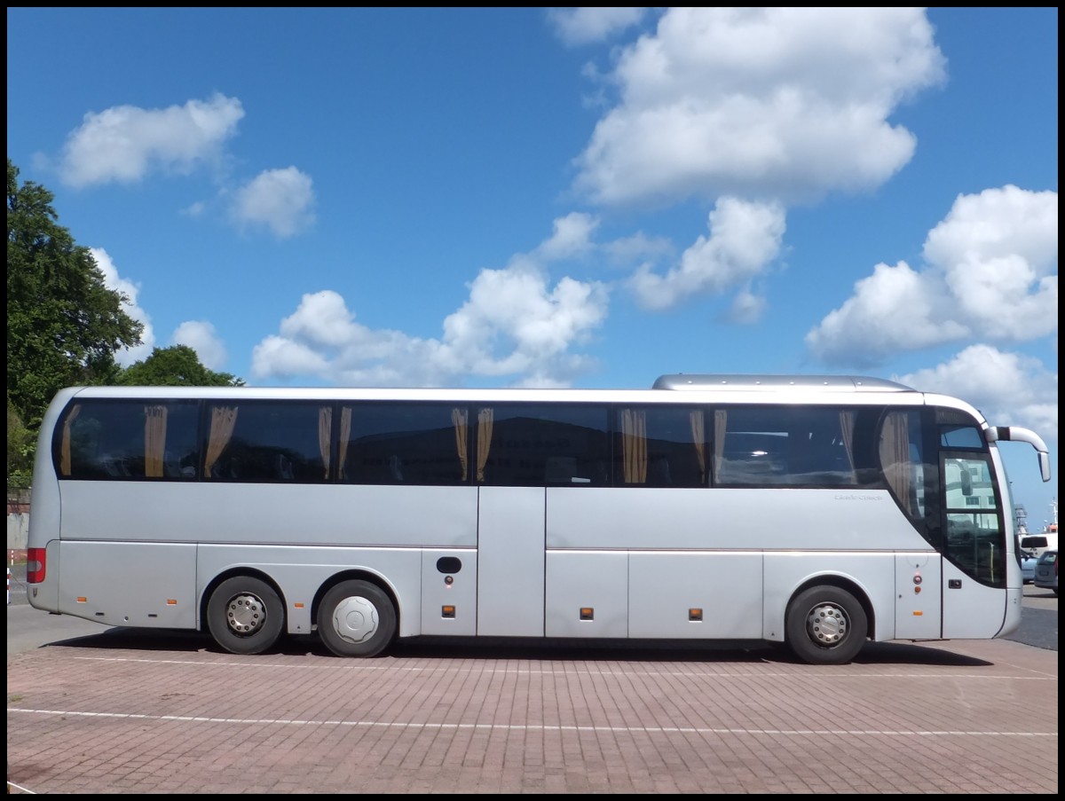 MAN Lion's Coach von Kolchmeier aus Deutschland im Stadthafen Sassnitz.