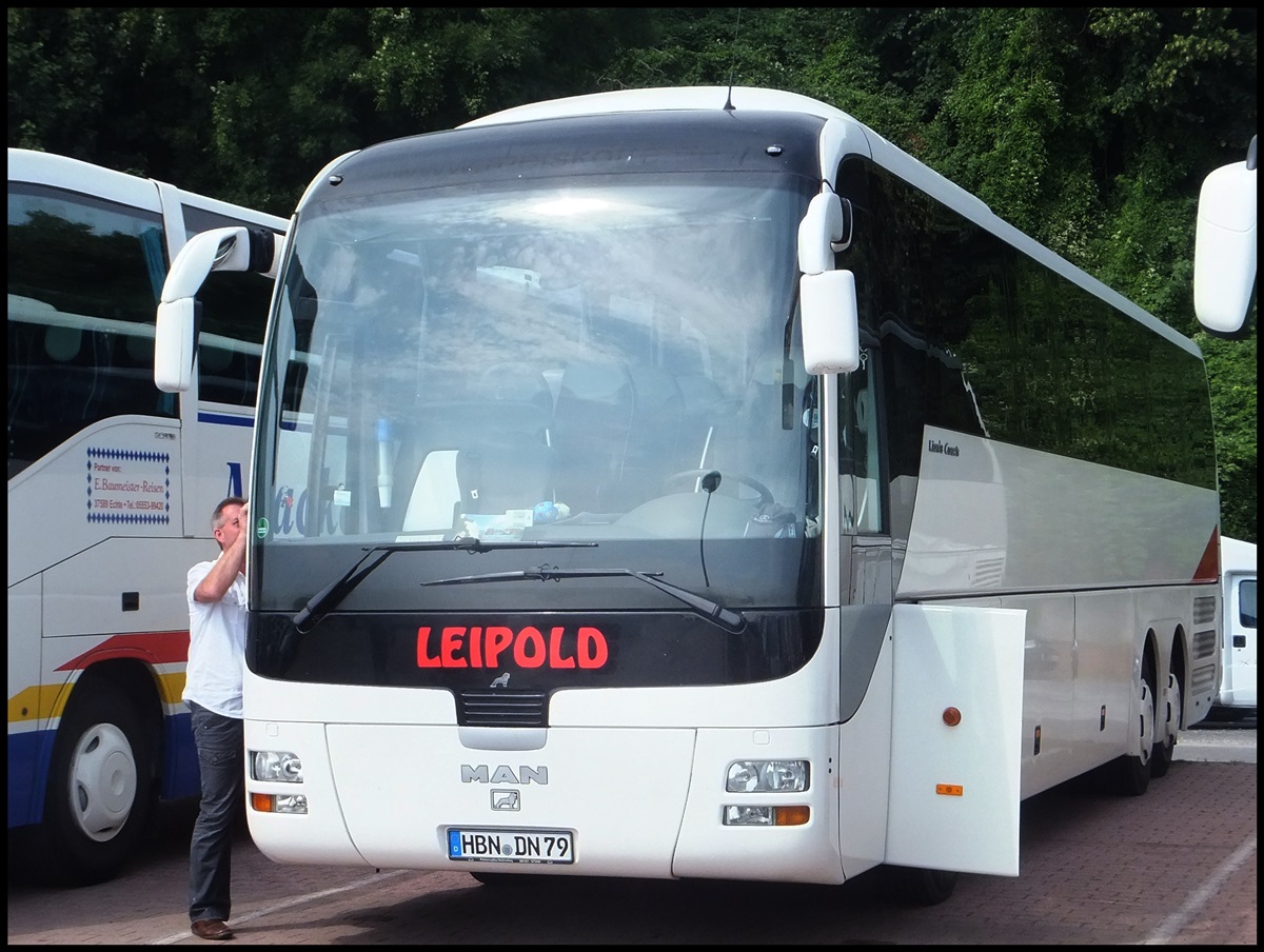 MAN Lion's Coach von Leipold aus Deutschland im Stadthafen Sassnitz.