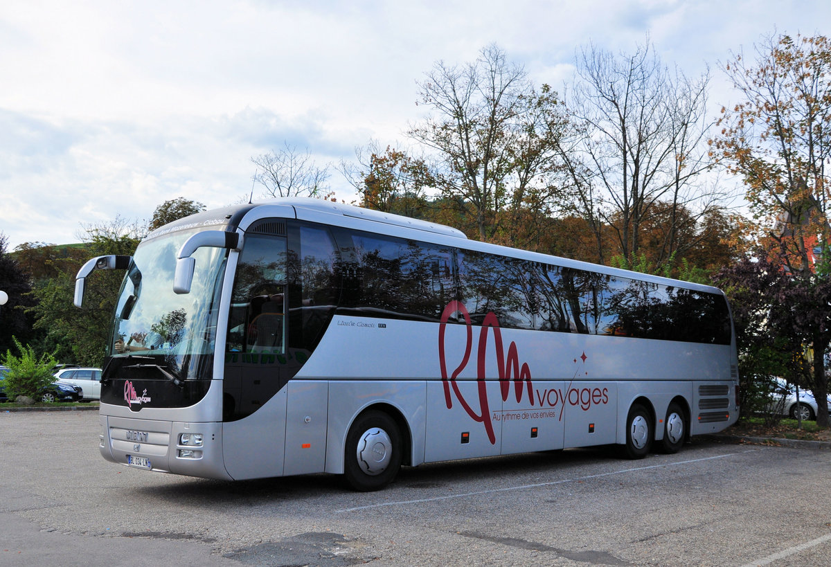 MAN Lions Coach von RM Voyages aus Frankreich in Krems gesehen.