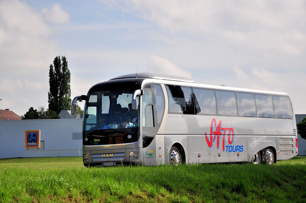 MAN Lions Coach von SATO tours aus Spanien,am 24.Mai 2014 in Krems unterwegs.