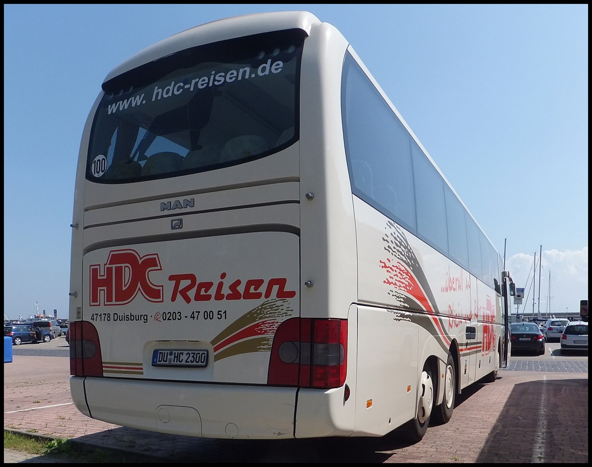 MAN Lion's Coach Supreme von HDC-Reisen aus Deutschland im Stadthafen Sassnitz.