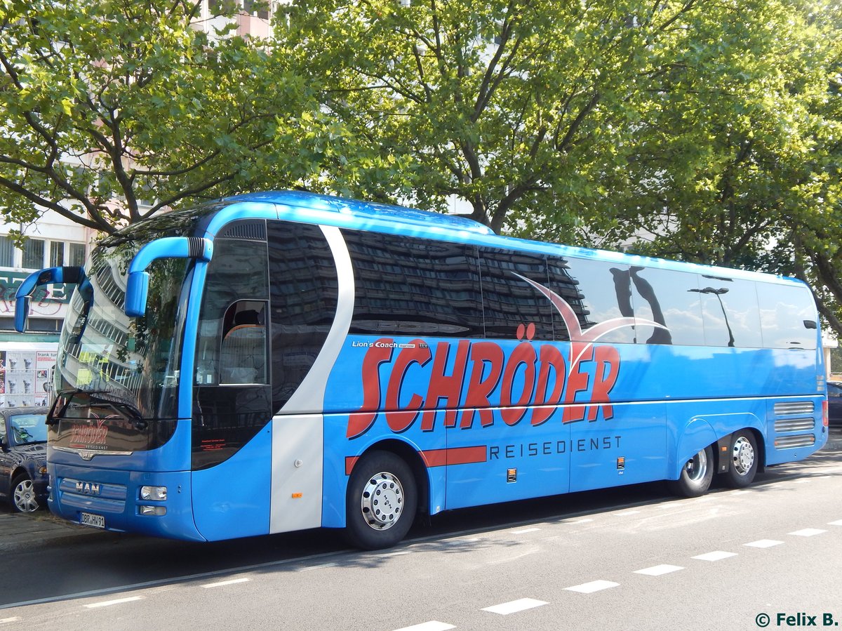 MAN Lion's Coach Supreme von Reisedienst Schröder aus Deutschland in Berlin.