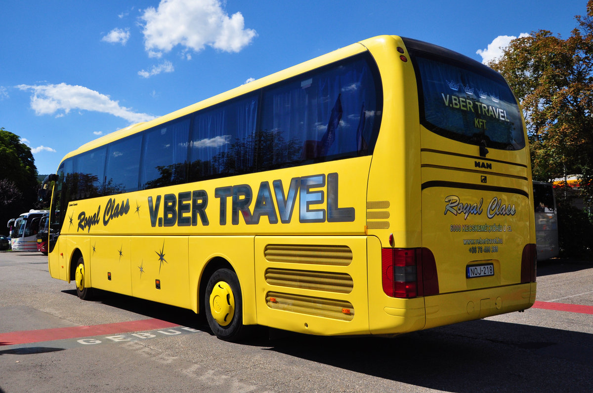 MAN Lion`s Coach von V.Ber Travel aus Ungarn in Krems gesehen.