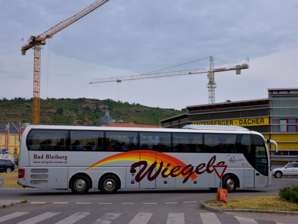 MAN Lion`s Coach von Wiegele Reisen aus der BRD 2017 in Krems.