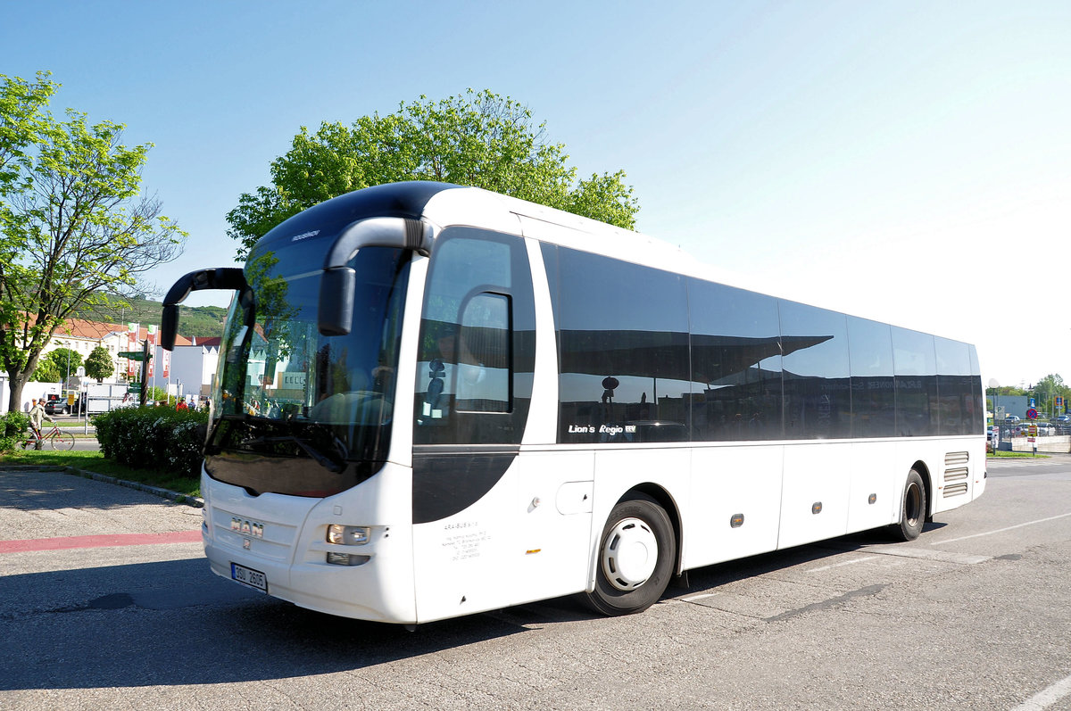 MAN Lions Regio von Ara Bus aus der CZ in Krems gesehen.