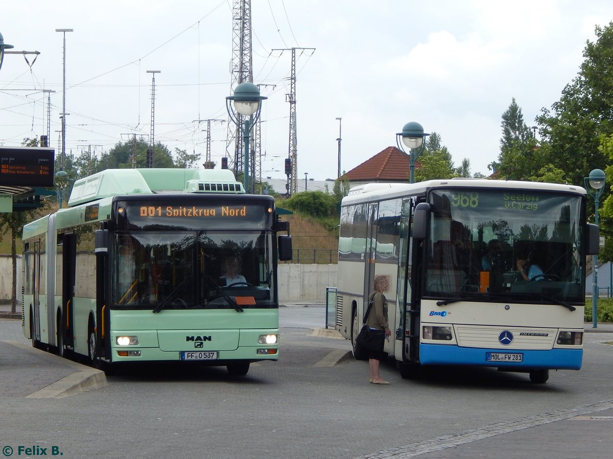 MAN Niederflurbus 2. Generation CNG der Stadtverkehrsgesellschaft mbH Frankfurt Oder und Mercedes Integro vom Busverkehr Märkisch-Oberland in Frankfurt.