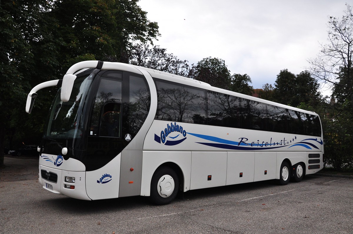 MAN von Reiselust Cabbiano am 26.9.2014 in Krems.