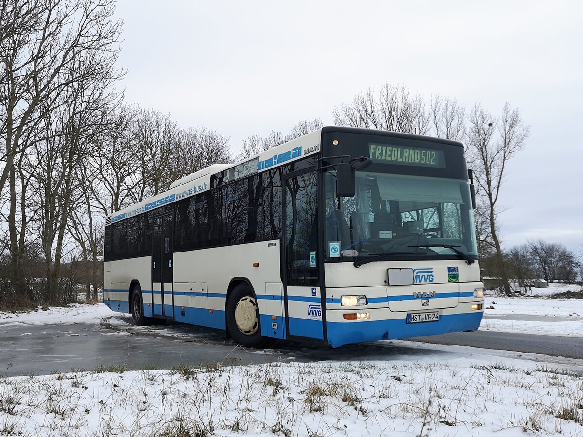 MAN SÜ 283 der MVVG in Badresch.