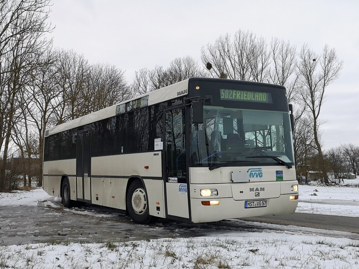 MAN SÜ 283 der MVVG in Badresch.