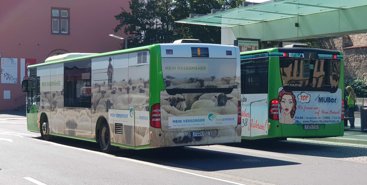 MB Citaro`s (852/933) von RhönEnergie stehen am Busbahnhof in Fulda im Juli 2020 