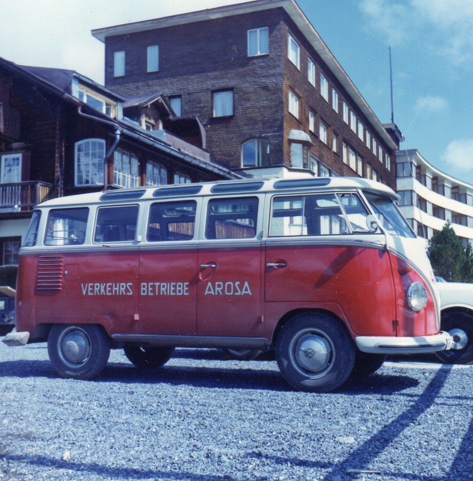 (MD052) - Aus dem Archiv: VBA Arosa - ? - VW um 1960 in Arosa