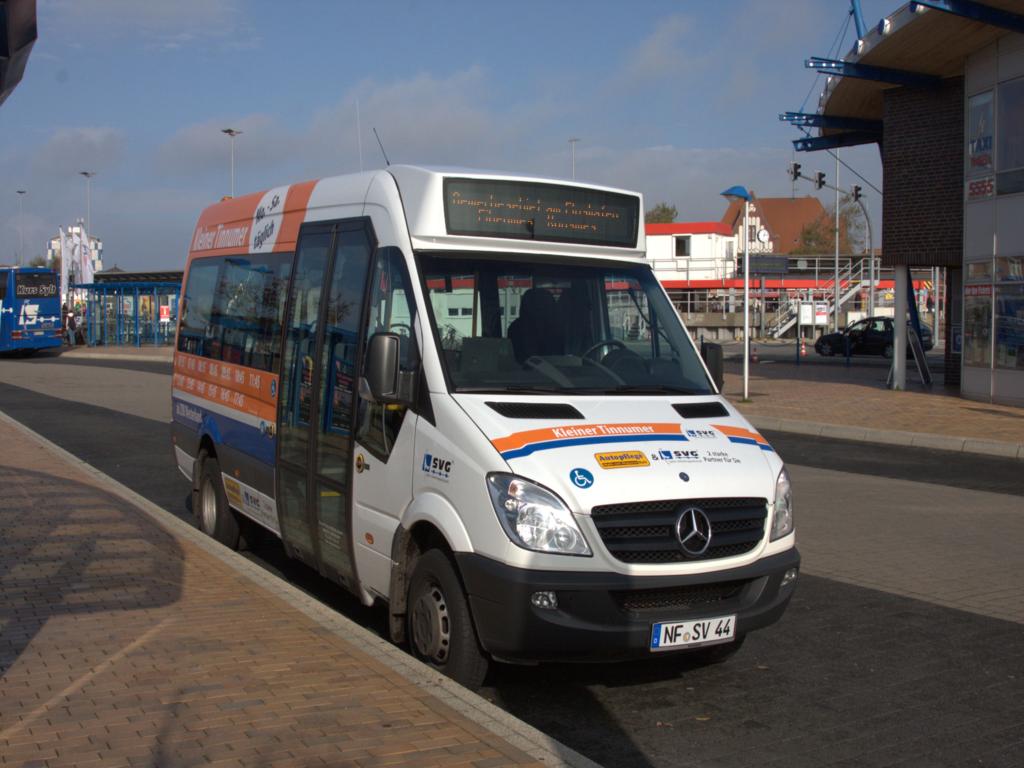 Mercedes Benz Sprinter Linienbus der SVG am Busbahnhof in Westerland auf Sylt am 17.10.2014.