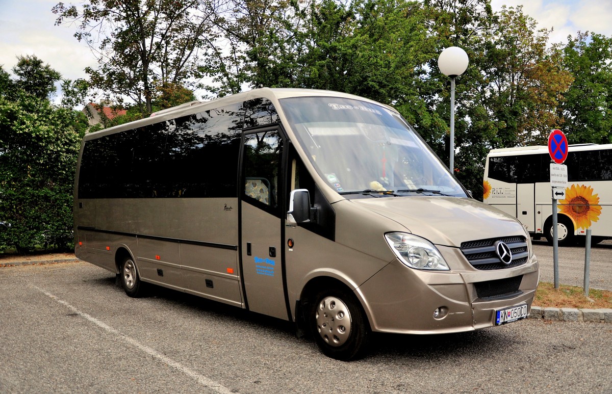 Mercedes Benz Sprinter von Tac-Tac Bus aus der SK am 21.Juni 2014 in Krems.