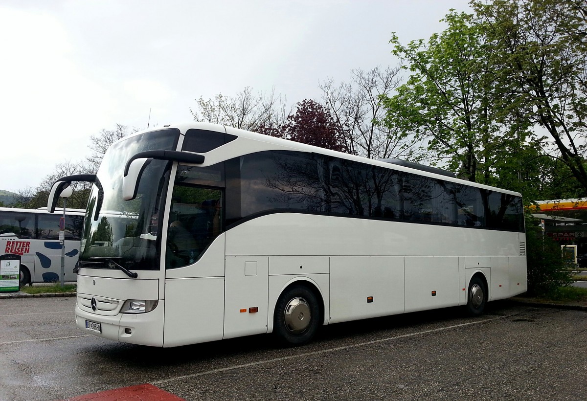 Mercedes Benz Tourismo im April 2014 in Krems gesehen.