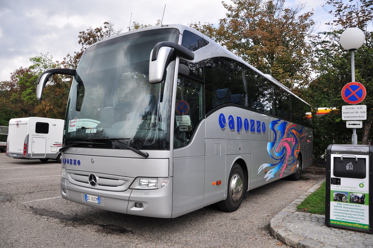 Mercedes Benz Tourismo aus Italien am 31.Juli 2014 in Krems gesehen.