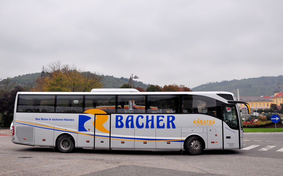 Mercedes Benz Tourismo von Bacher Reisen aus sterreich am 4.Okt.2014 in Krems.