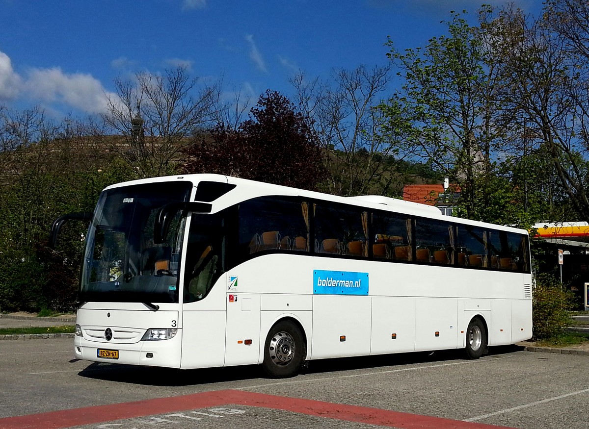 Mercedes Benz Tourismo von Boldermann / NL am 17.4.2014 in Krems.