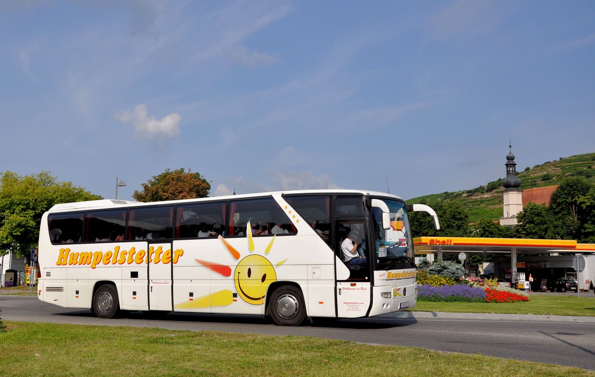 Mercedes Benz Tourismo von HUMPELSTETTER Reisen / sterreich im Juli 2013 in Krems unterwegs.