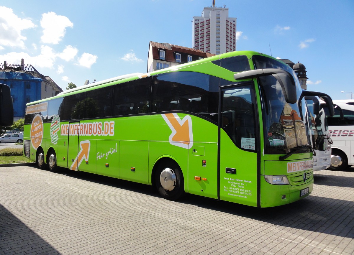 Mercedes Benz Tourismo von MEINFERNBUS Ende Juli 2015 beim Hauptbahnhof gesehen.