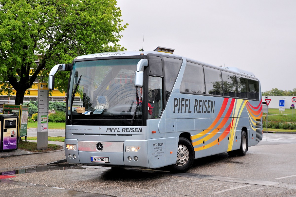 Mercedes Benz Tourismo von Piffl Reisen aus sterreich am 17.Mai 2014 in Krems.