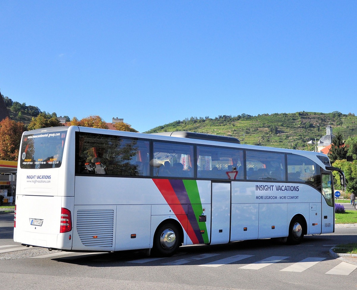 Mercedes Benz Tourismo von Traco Tours / BRD im Herbst 2013 in Krems gesehen.