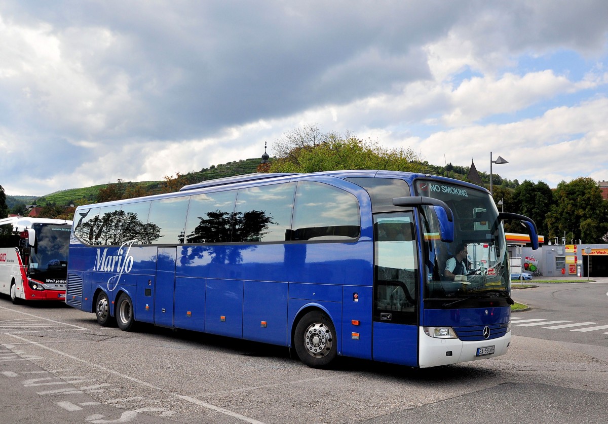 Mercedes Benz Travego von Marijo aus der SK am 21.August 2014 in Krems gesehen.