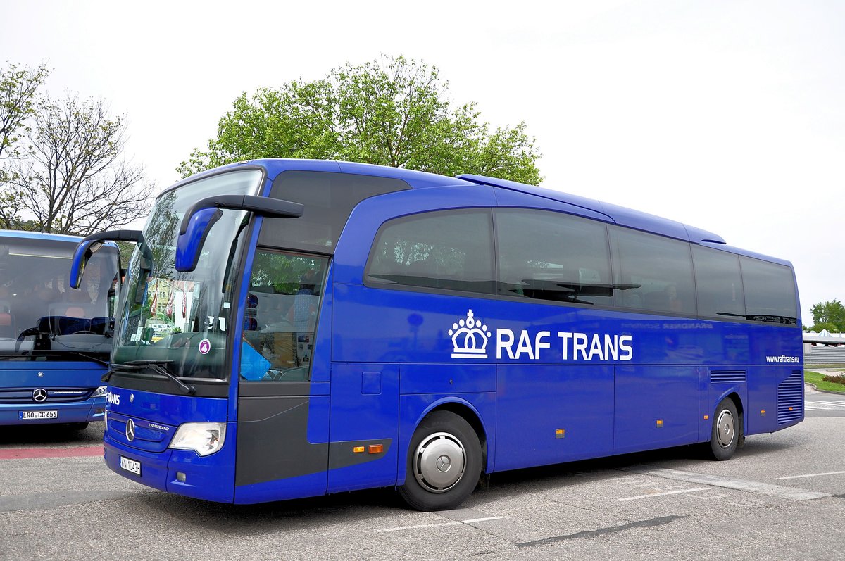 Mercedes Benz Travego von Raf Trans aus Polen in Krems.