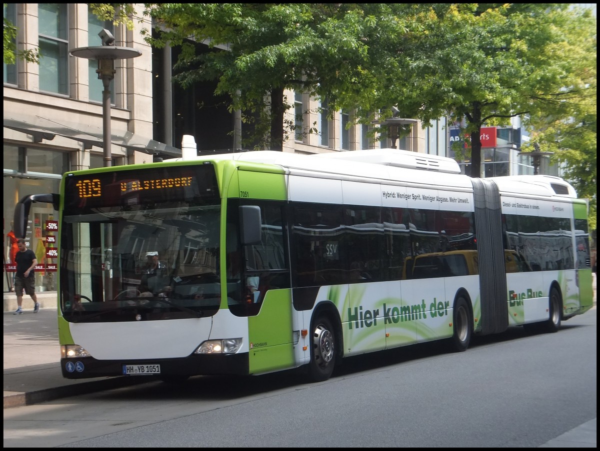 Mercedes Citaro II GDH der Hamburger Hochbahn AG in Hamburg.