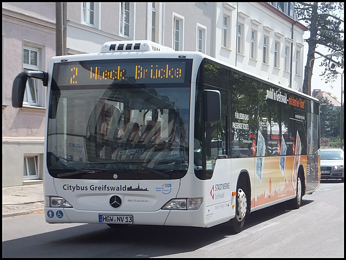 Mercedes Citaro II der Stadtwerke Greifswald in Greifswald. 