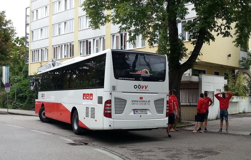 Mercedes Intouro von OVV aus sterreich in Krems gesehen.