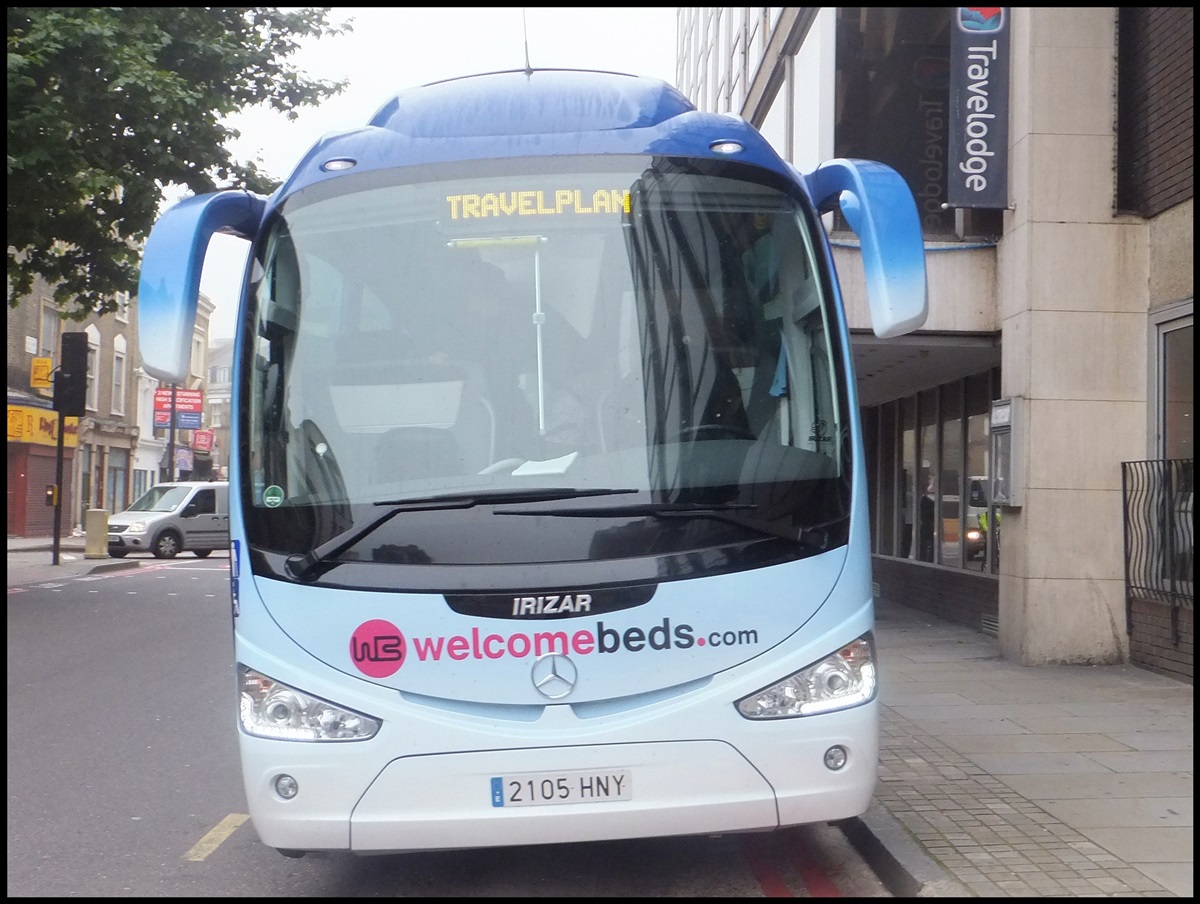 Mercedes Irizar von Globalia aus Spanien in London.