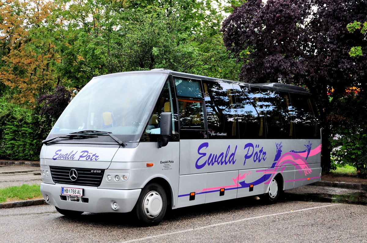 Mercedes O 818 von Ewald Ptz aus sterreich im Juni 2015 in Krems.