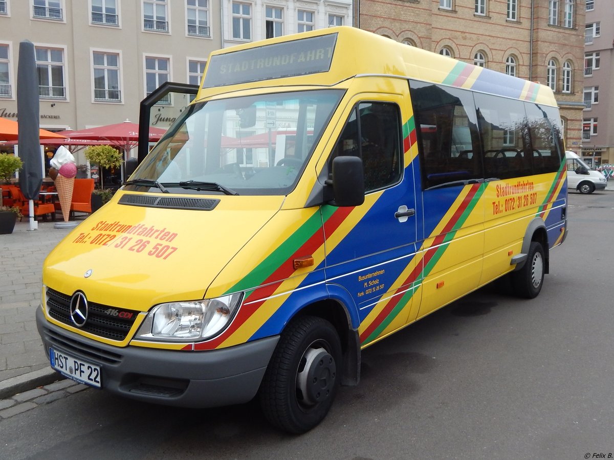 Mercedes Sprinter von Busunternehmen Manfred Scholz aus Deutschland in Stralsund.