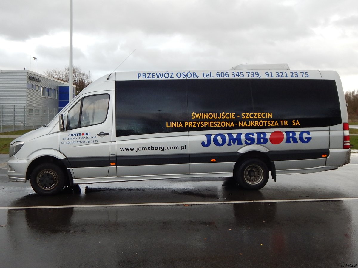 Mercedes Sprinter von Jomsborg aus Polen in Neubrandenburg. 