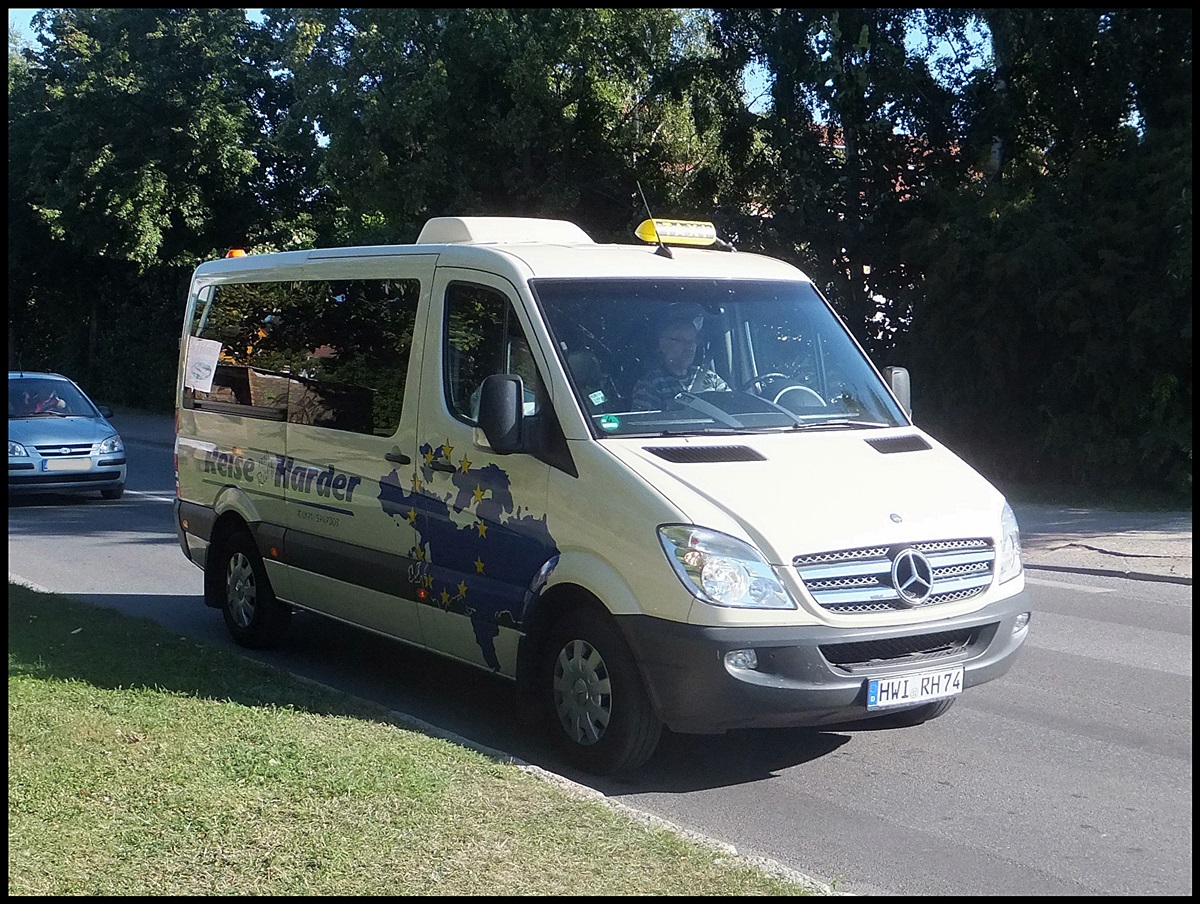 Mercedes Sprinter von Taxi-Harder aus Deutschland in Sassnitz.