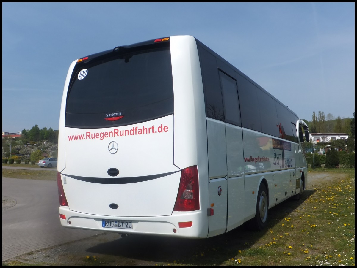 Mercedes Sundancer von BoyTours aus Deutschland in Sassnitz. 