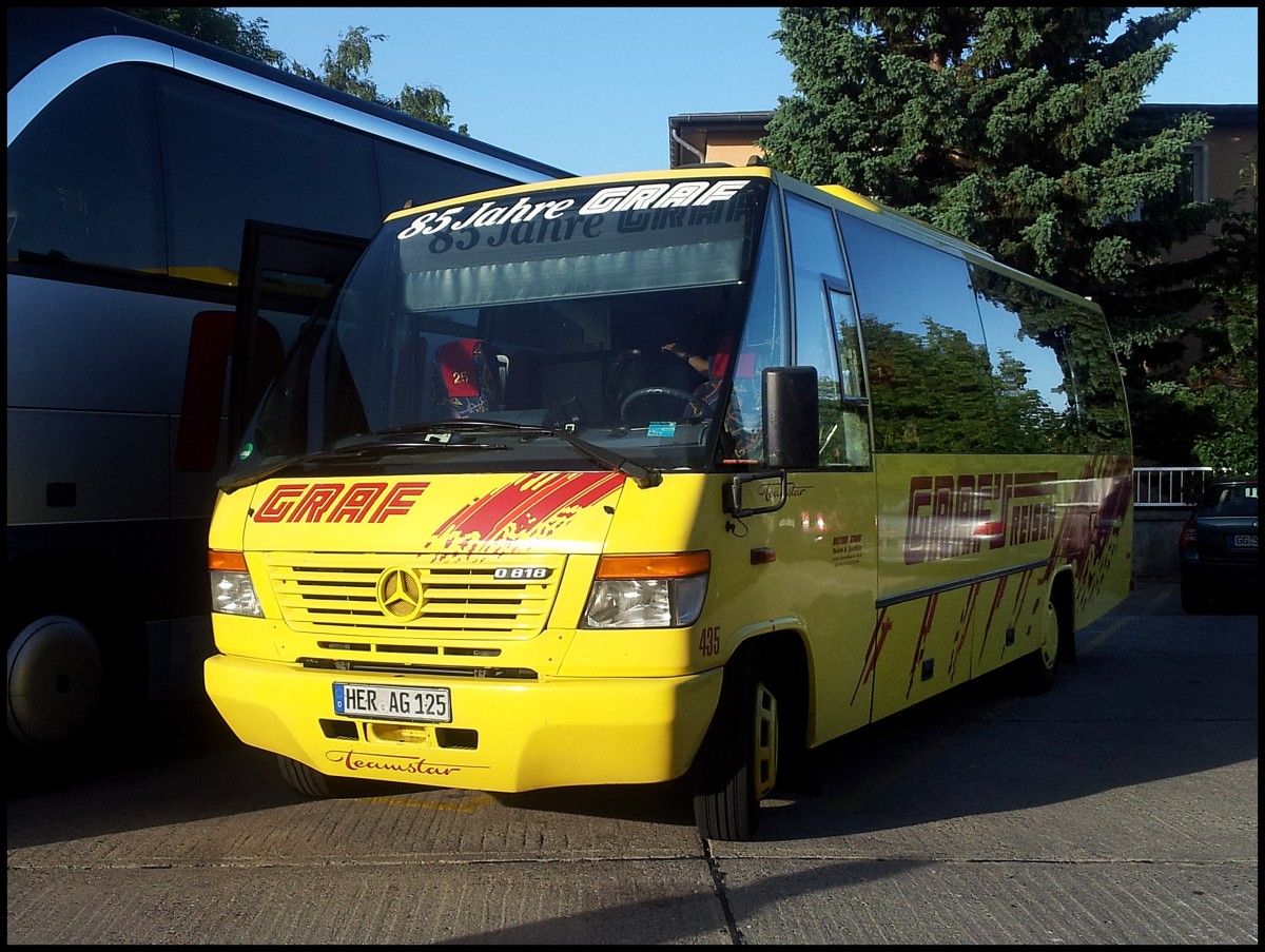 Mercedes Teamstar von Graf's Reisen aus Deutschland in Sassnitz.