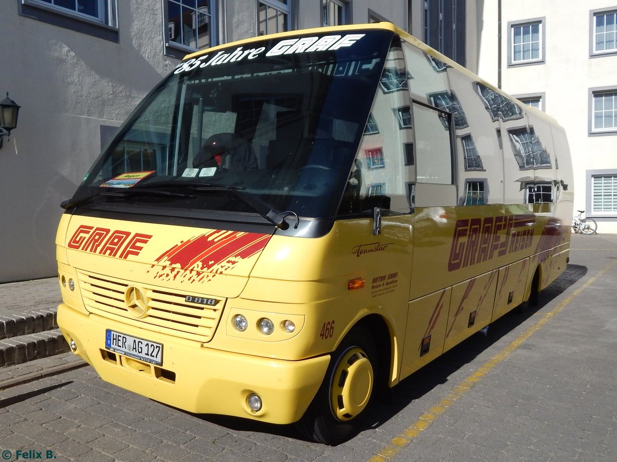 Mercedes Teamstar von Graf's Reisen aus Deutschland in Sassnitz. 