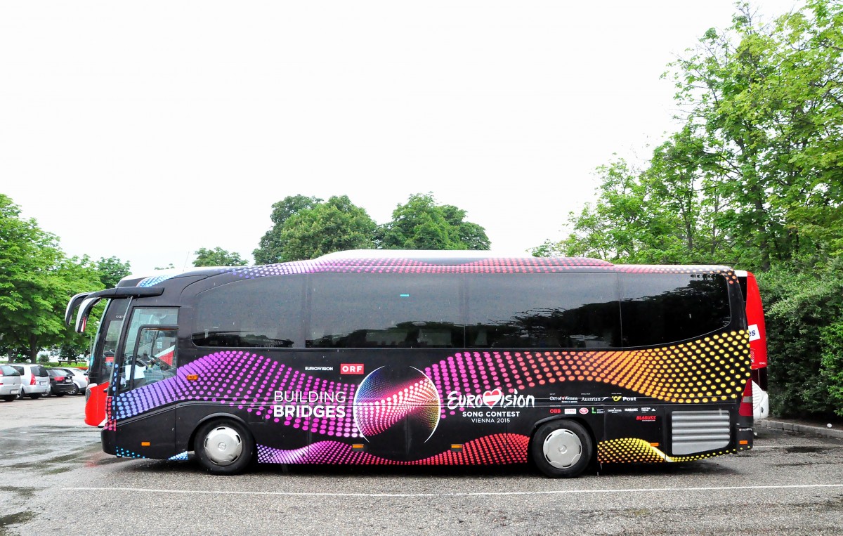 Mercedes Tourino von Blaguss sterreich am 26.5.2015 in Krems.