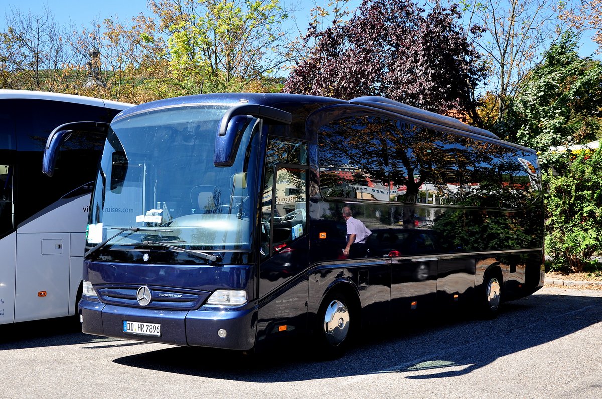 Mercedes Tourino von Herole Reisen aus der BRD in Krems gesehen.