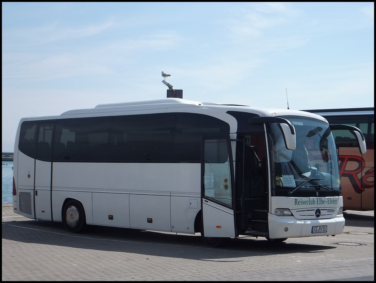 Mercedes Tourino vom Reiseclub Elbe-Elster aus Deutschland im Stadthafen Sassnitz.