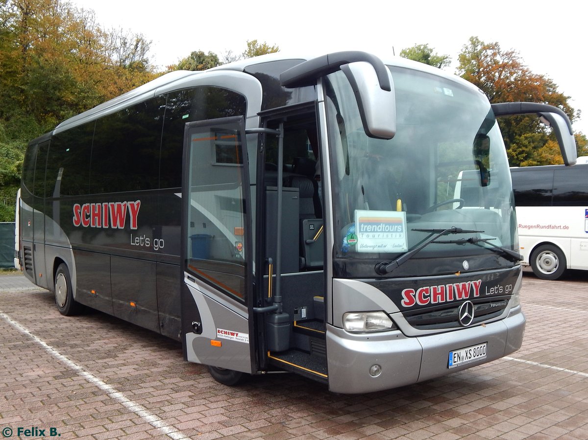 Mercedes Tourino von Schiwy aus Deutschland im Stadthafen Sassnitz.