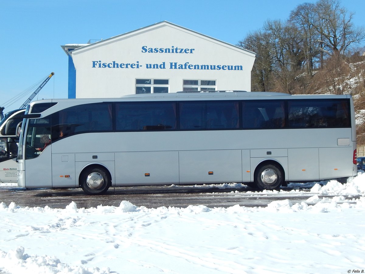 Mercedes Tourismo aus Deutschland im Stadthafen Sassnitz.