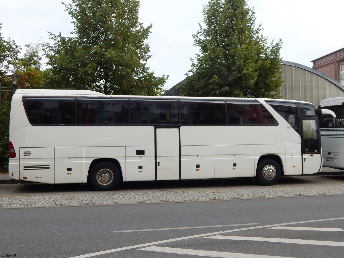 Mercedes Tourismo aus der Ukraine in Neubrandenburg.