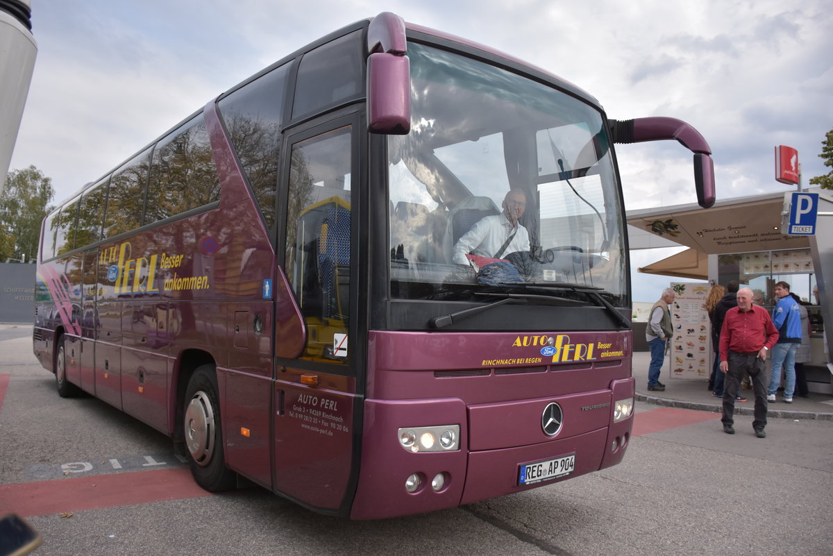 Mercedes Tourismo von Auto Perl aus der BRD 09/2017 in Krems.