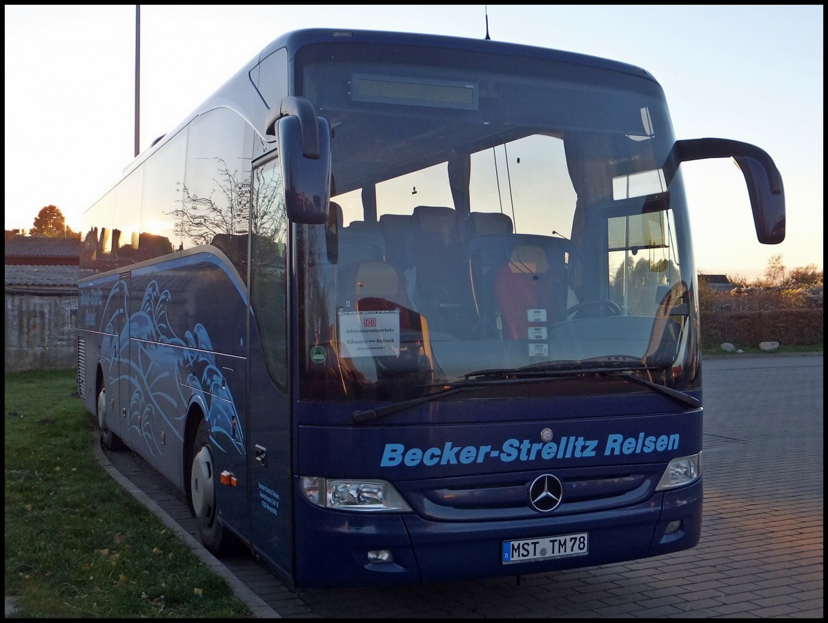 Mercedes Tourismo von Becker-Strelitz Reisen aus Deutschland in Bergen.