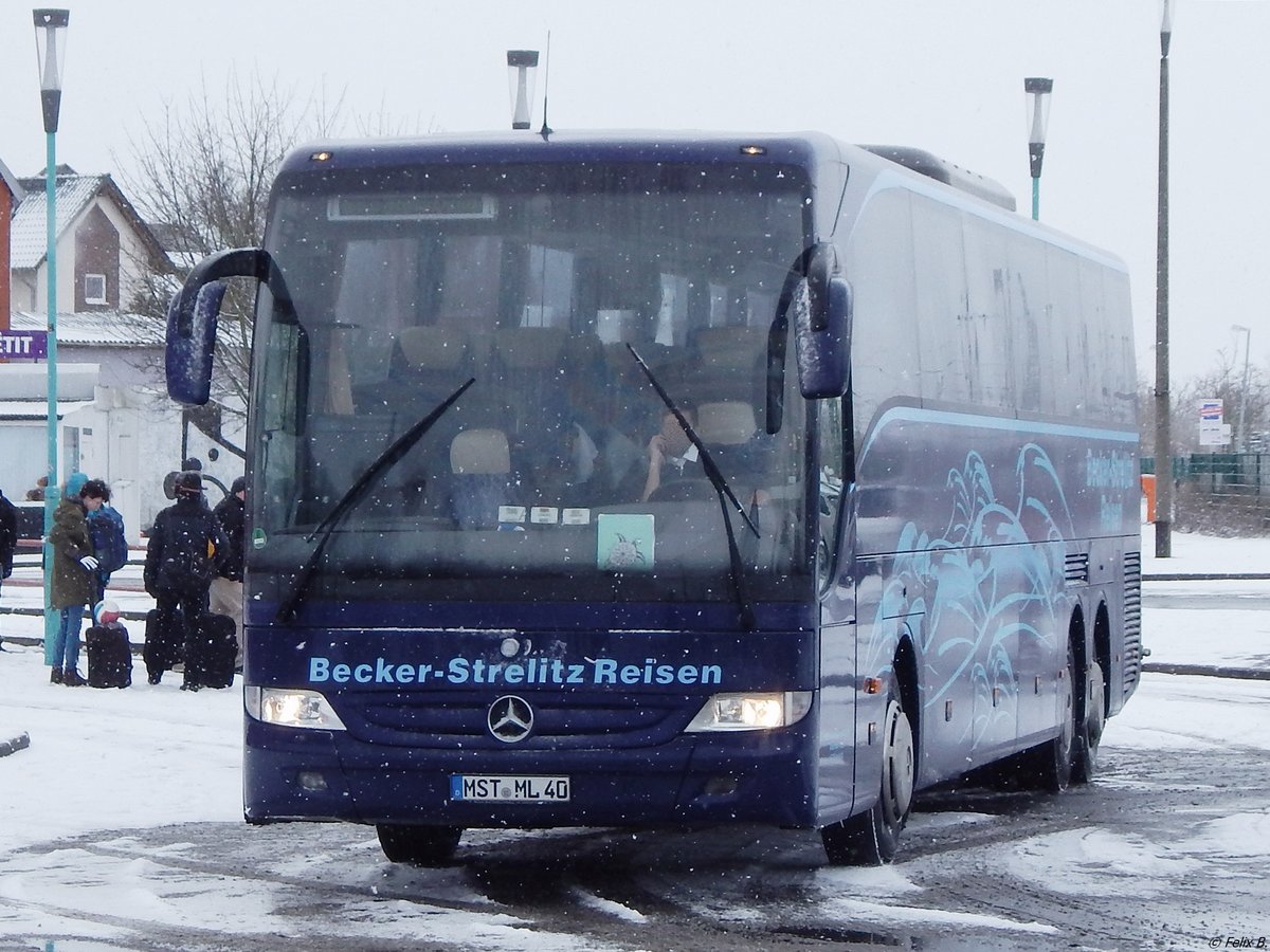 Mercedes Tourismo von Becker-Strelitz Reisen aus Deutschland in Neubrandenburg.