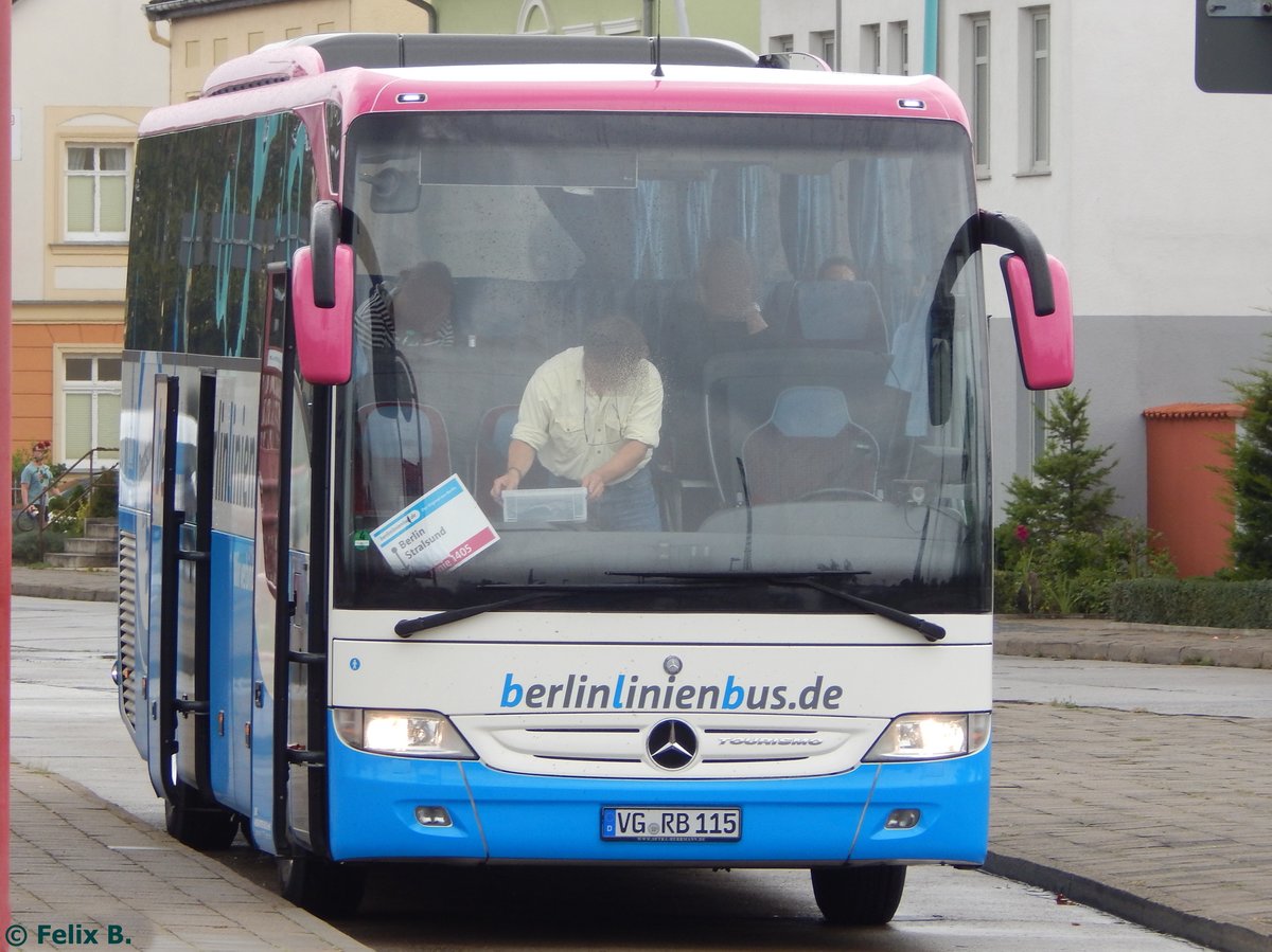 Mercedes Tourismo von BerlinLinienBus/URB in Neubrandenburg.